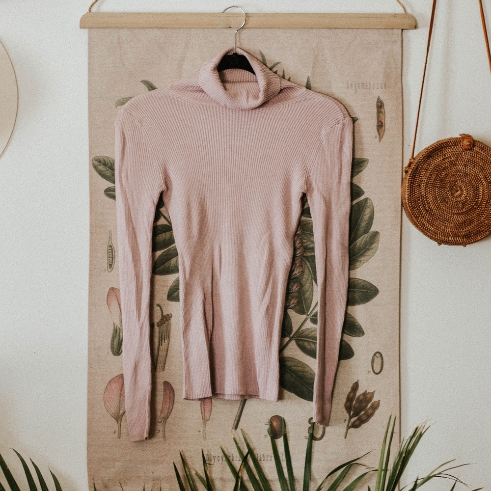 Light pink turtleneck